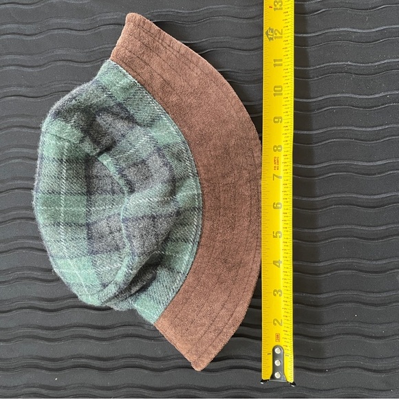 J. Crew Women’s Bucket Hat Green Plaid Flannel Brown Suede Rim Silk Satin inside - Picture 3 of 8